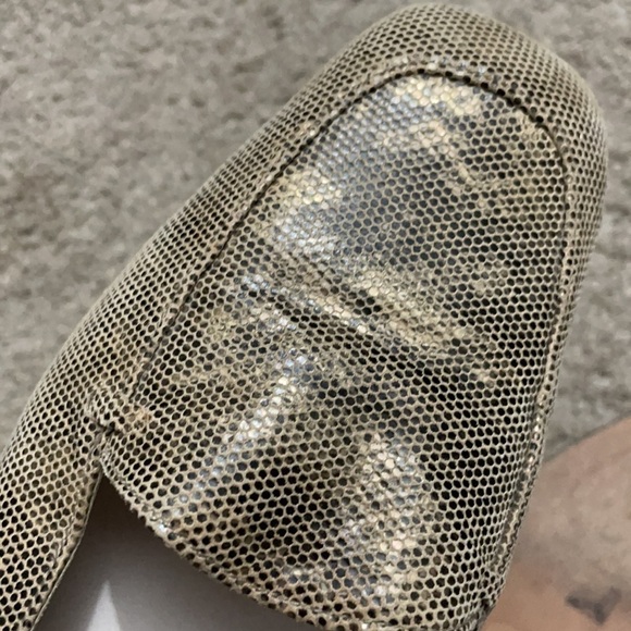 Stuart Weitzman Loafer Flat Gold Accent Snakeskin square toe leather soles - Picture 13 of 17